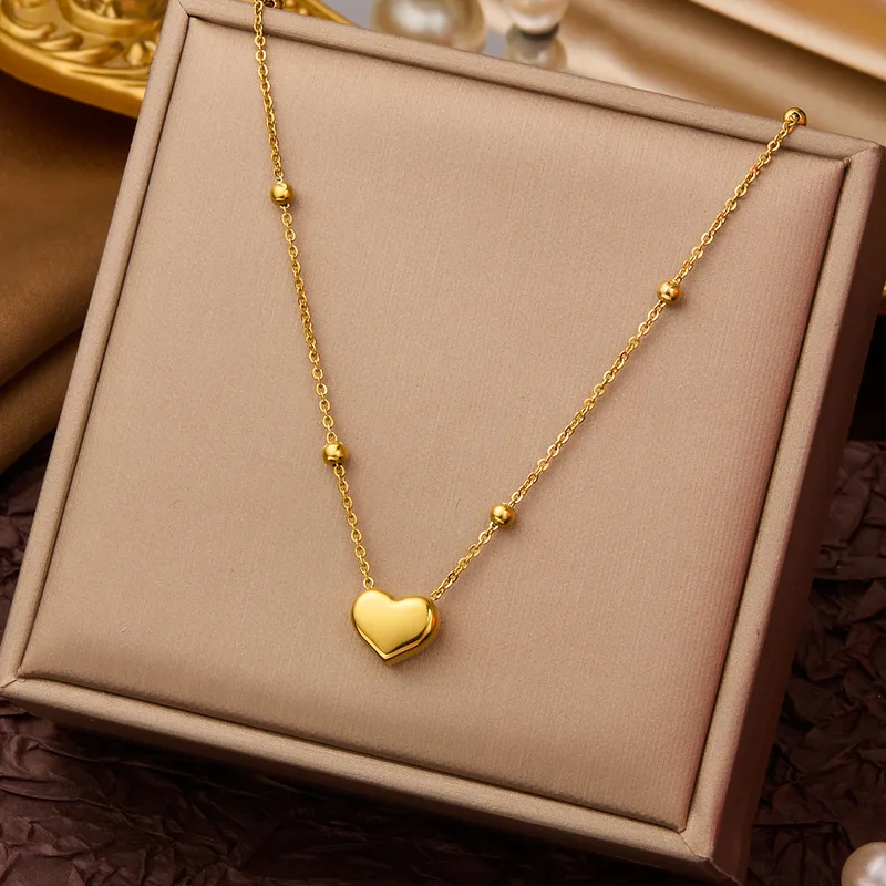 Gold Heart Charm Necklace – Sophisticated Beaded Link Chain