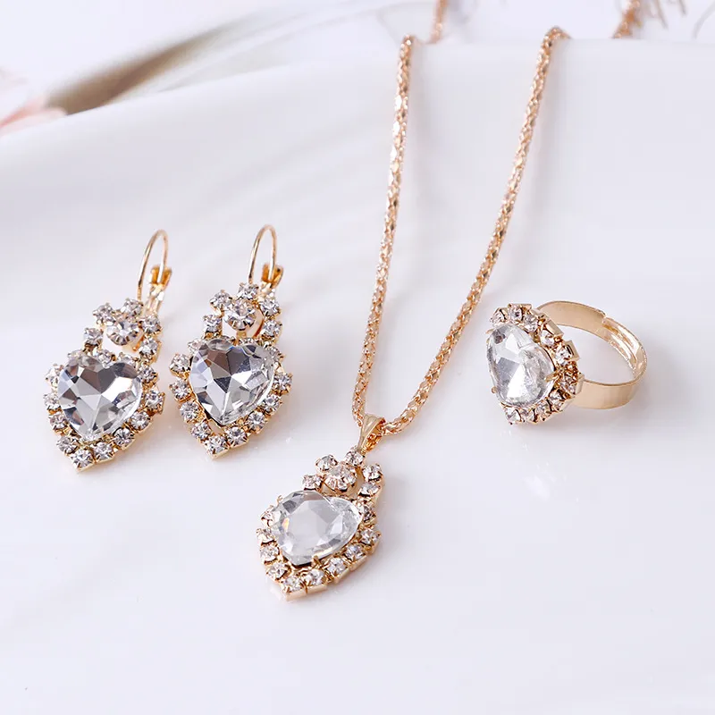 Elegant Gold-Tone Stainless Steel Triple Pearl Jewelry Set – Vertical Drop Pearl Pendant Necklace & Matching Triple Pearl Post Earrings